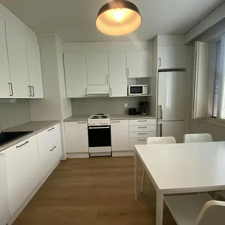 Spacious For 4 With Sauna Apartment *